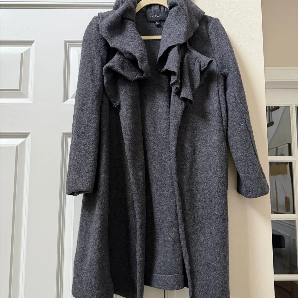 Ann Taylor Charcoal Ruffle Trim Cape - Picture 1 of 5